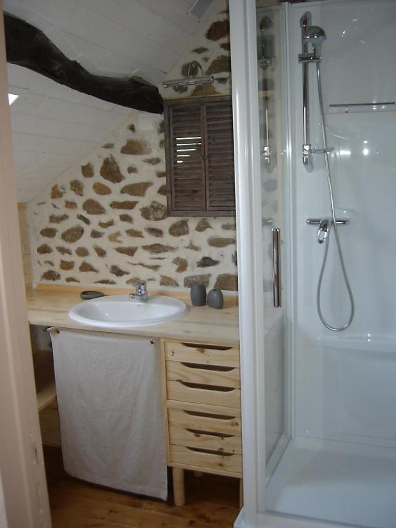 Gites Au Clos Du Lit Saint-Aaron Quarto foto