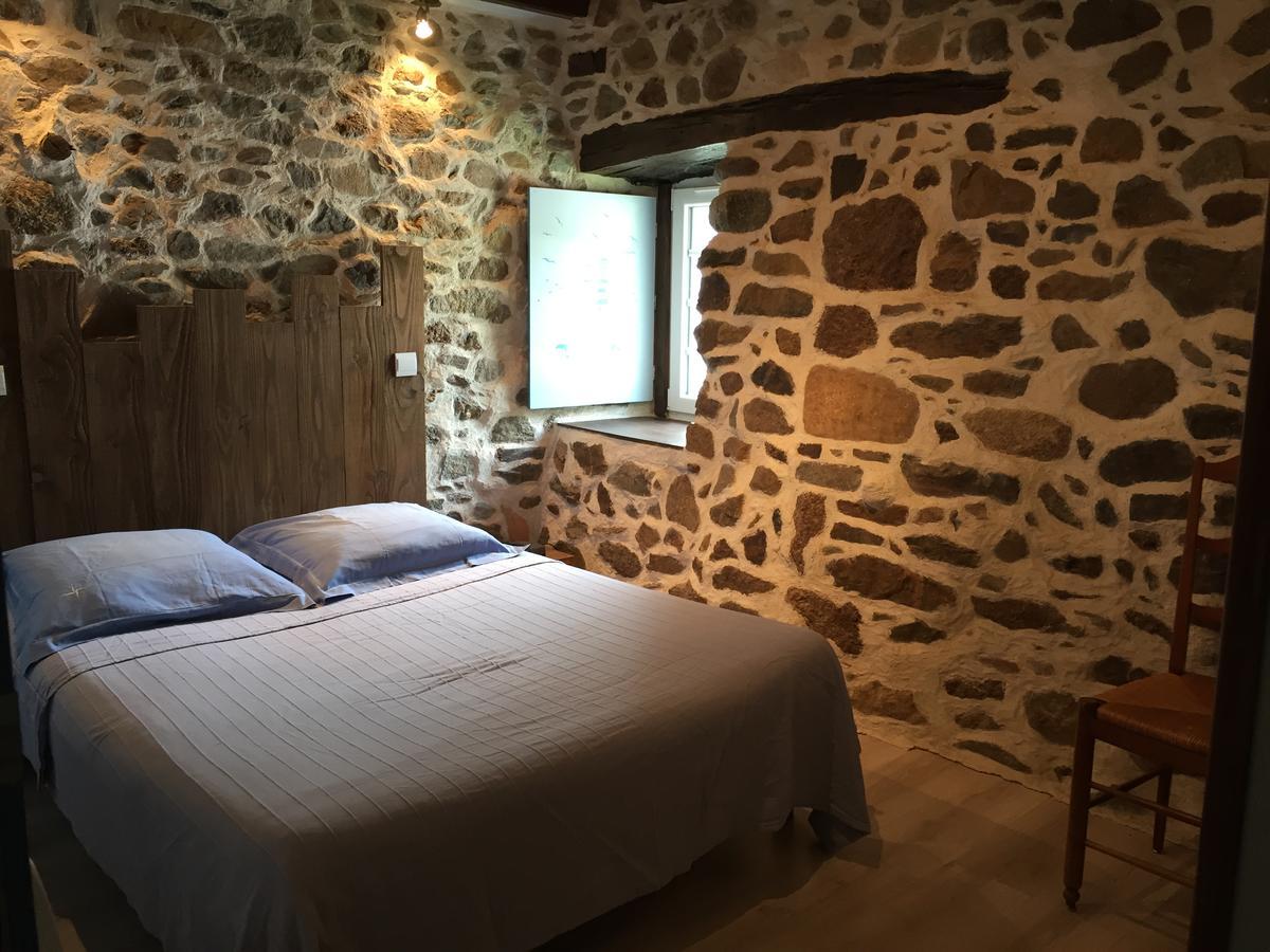 Gites Au Clos Du Lit Saint-Aaron Exterior foto