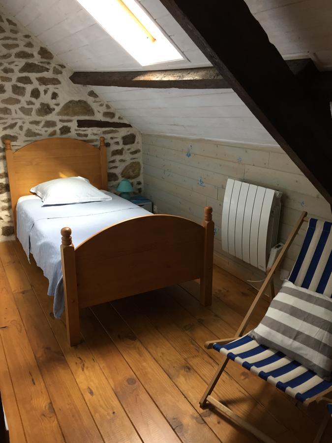 Gites Au Clos Du Lit Saint-Aaron Exterior foto