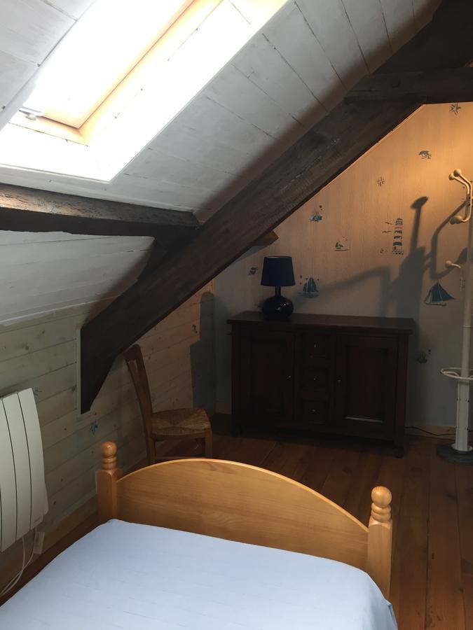 Gites Au Clos Du Lit Saint-Aaron Exterior foto